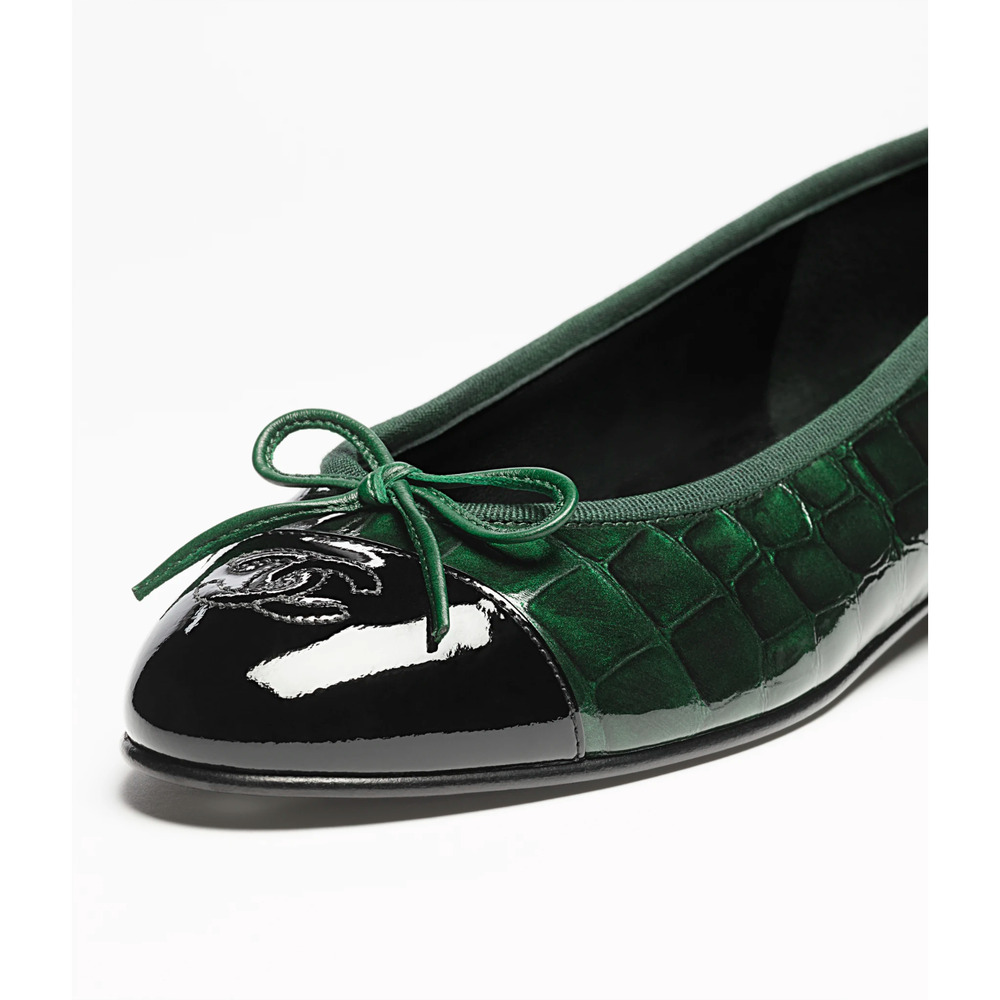 Chanel 26A Dark Green Black Crocodile Patent CC Logo Ballet Ballerina Flat 37.5 - Picture 6 of 16